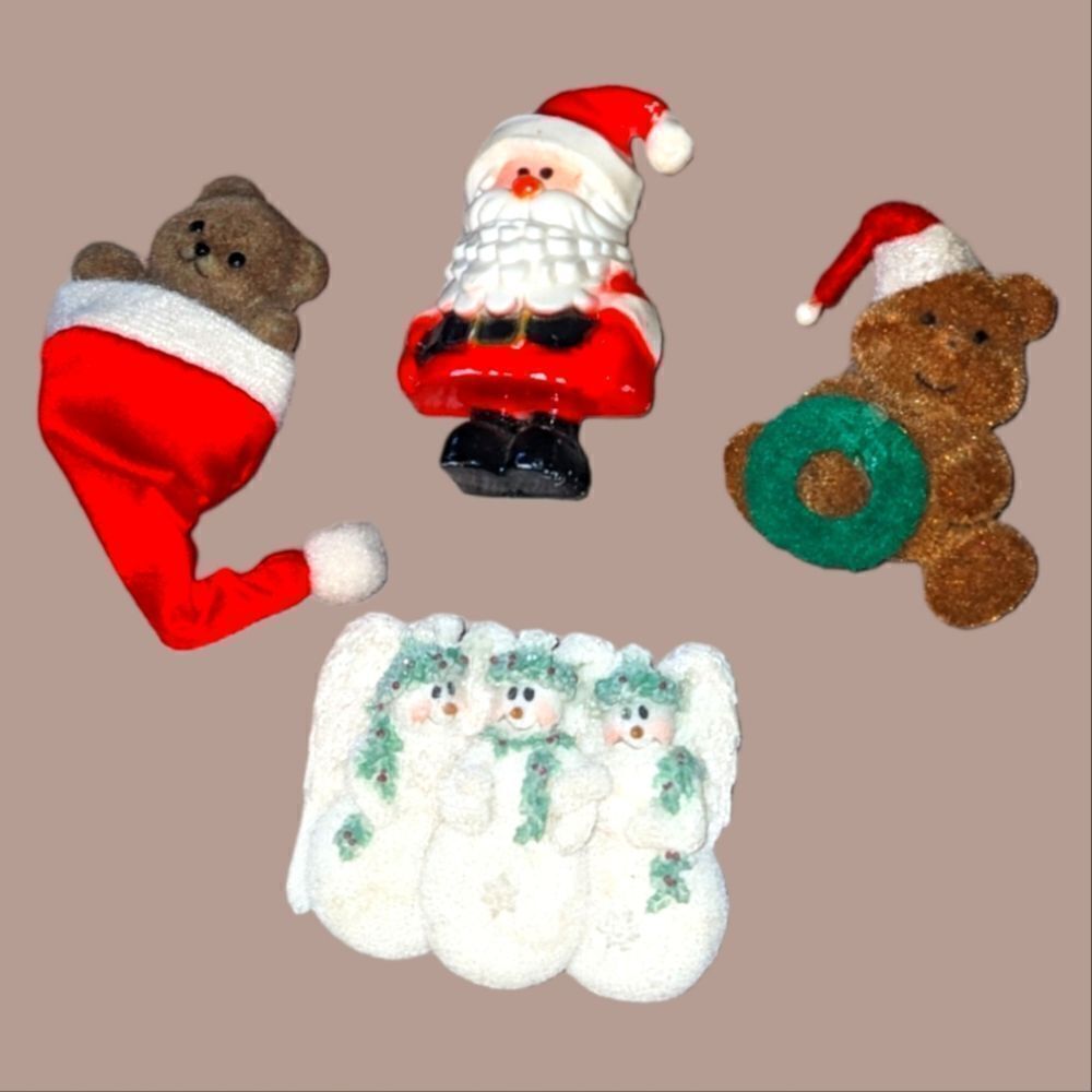 Vintage holiday pin lot‎